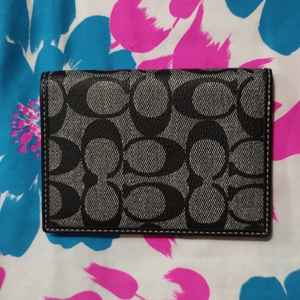 Coach wallet - Picture 2 of 9